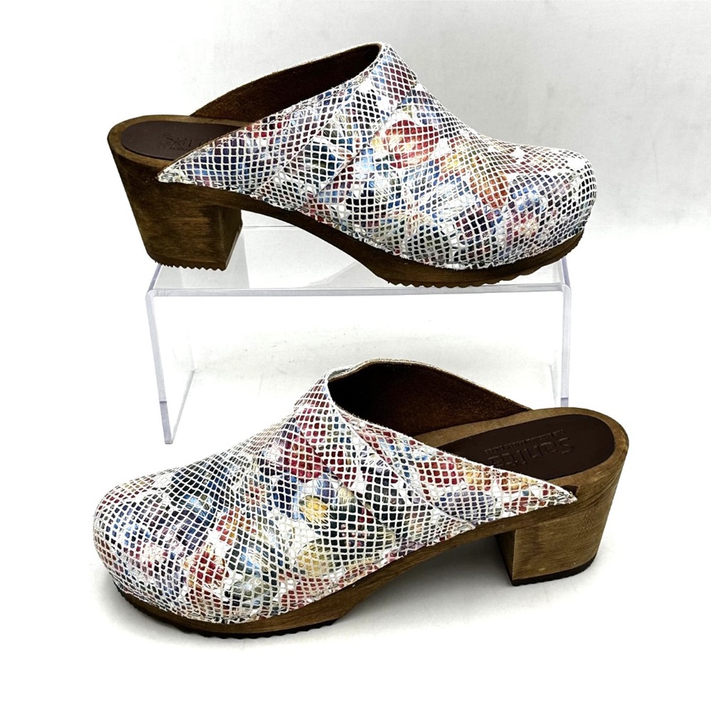 Sanita Shoes Womens Size 7.5-8 EU 38 White Multi Floral Clogs Wooden Block Heel